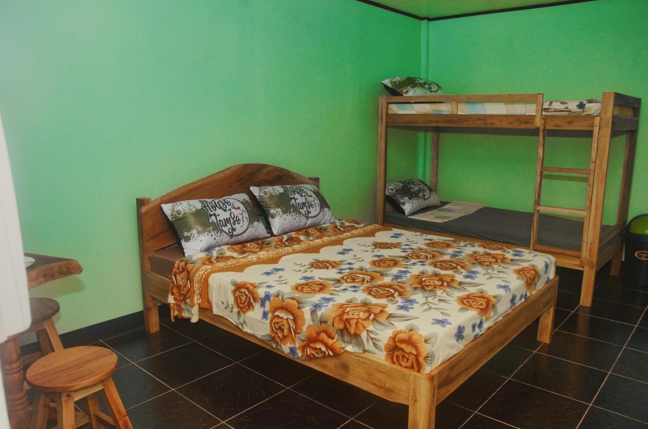 House Of Tamse Laagans ' Inn Badian Εξωτερικό φωτογραφία
